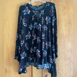 Flowy black long sleeve floral top
